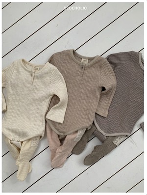 【bebeholic】ラビリブスーツ／クリーム（55~85cm）