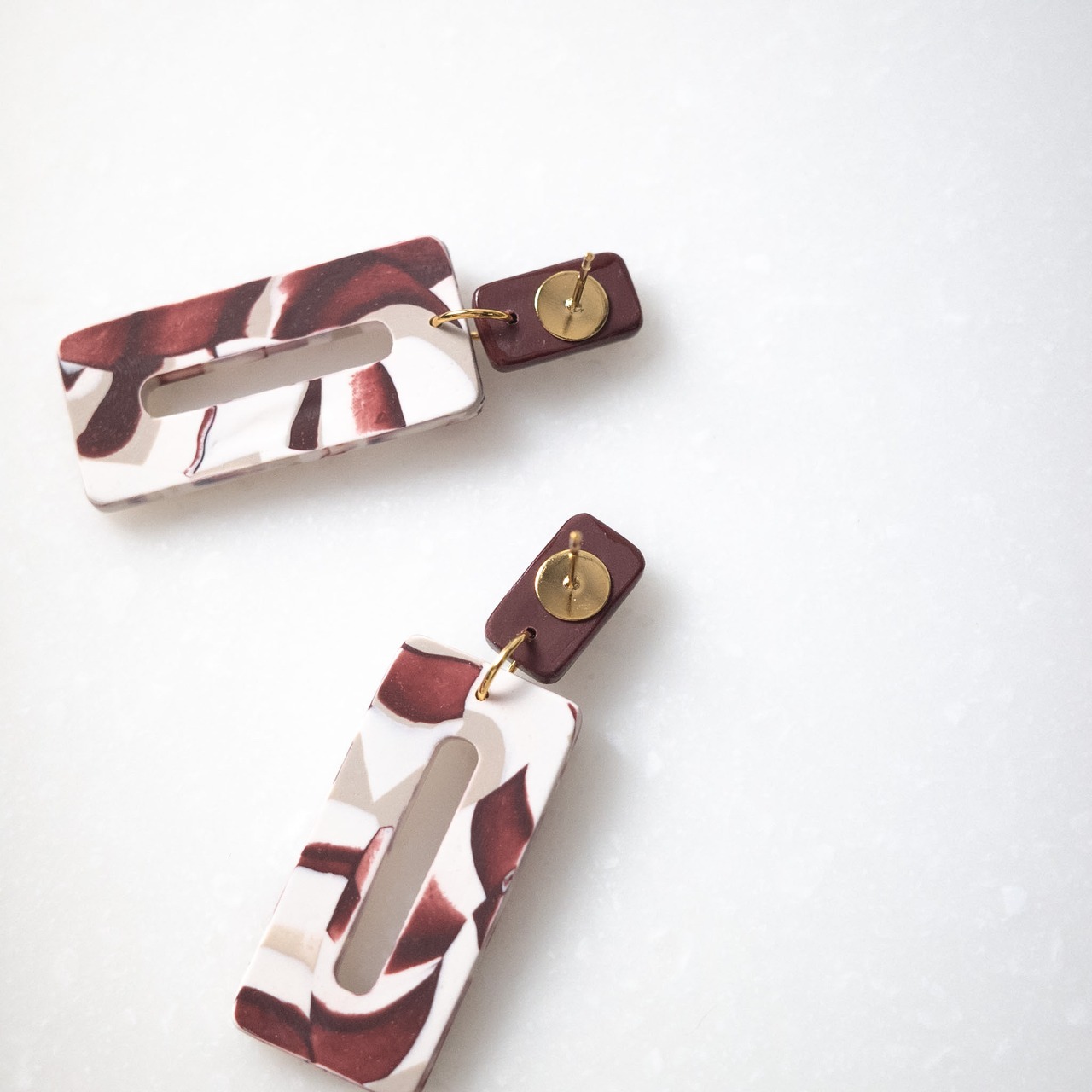Matte :  Bordeaux rectangle donuts