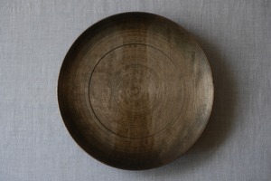 千筋皿　245mm　鉄媒染