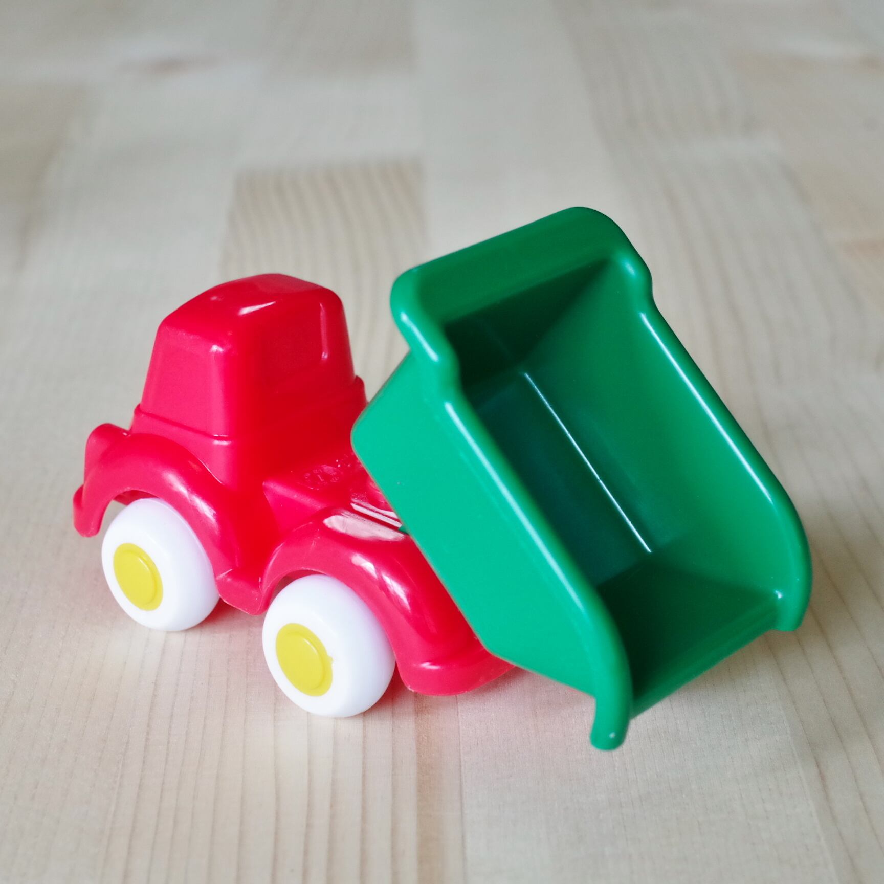 バイキングトイズ ミニチュビーズ トラック5個入り | 木のおもちゃ専門