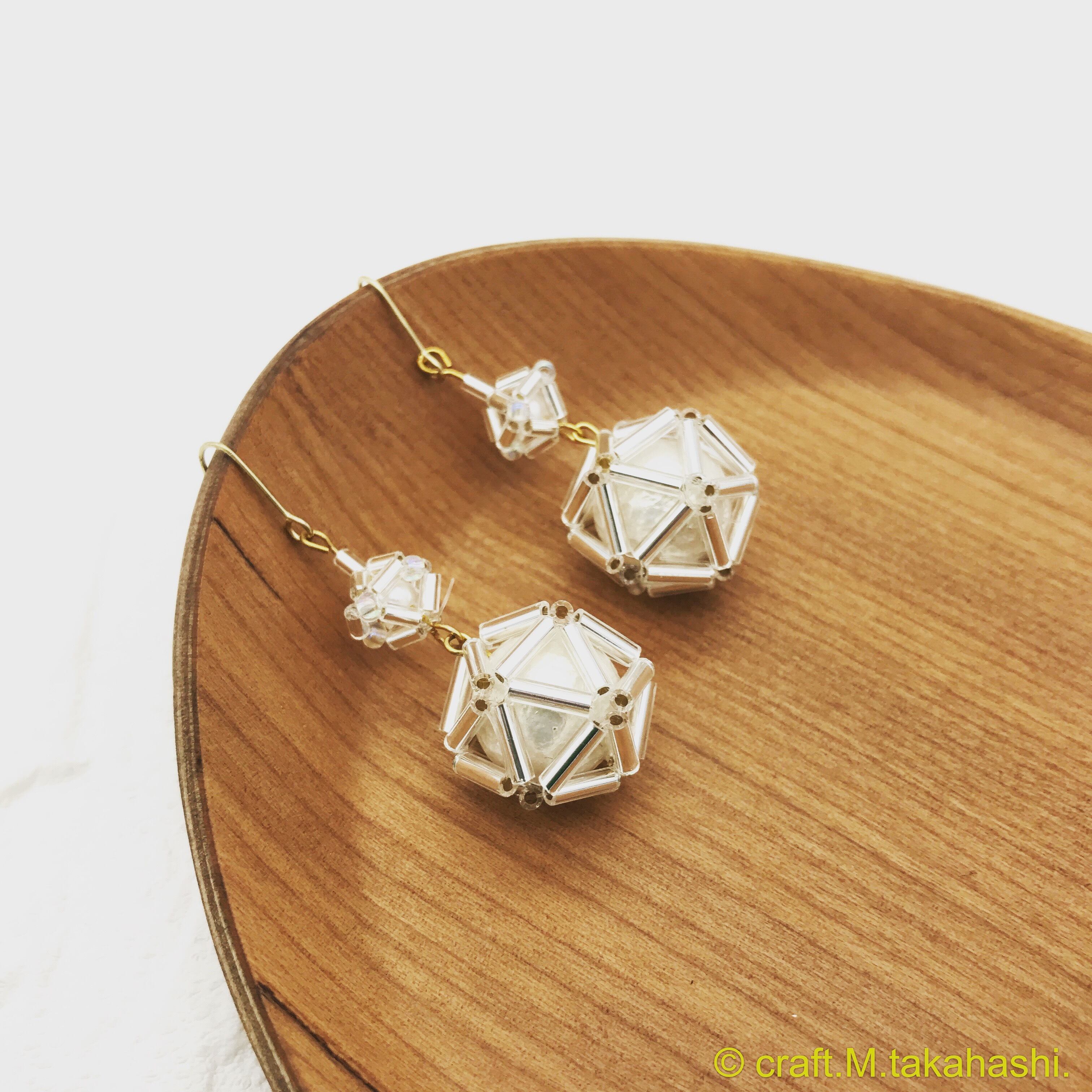 0051:2連 くす 玉シルバーカラーピアス