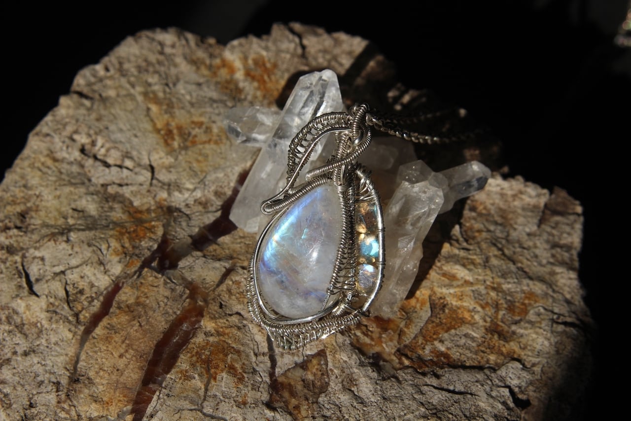 Rainbow moonstone & Labradorite silver925 wire wrapping pendant