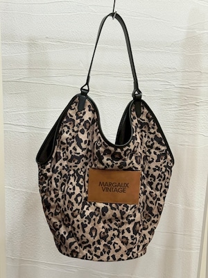 【Margau Vintage】レオパードパディングバッグ