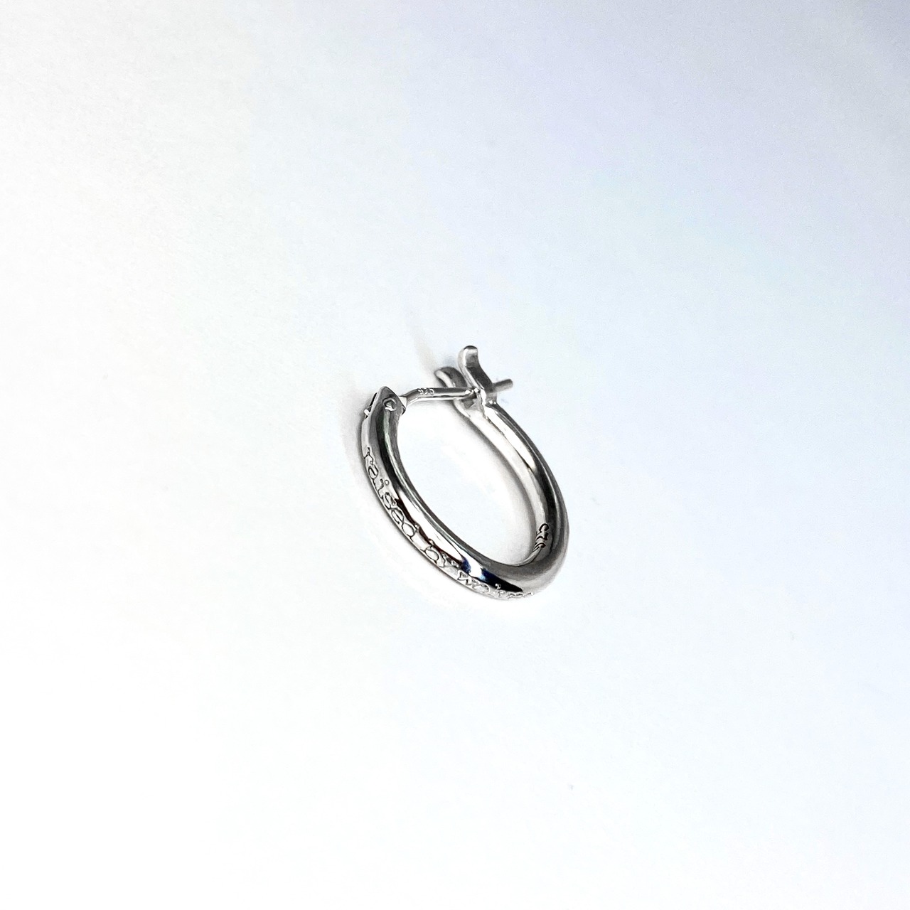 THIN HOOP raised by wolves / シンフープピアス レイズド・バイ・ウルヴス