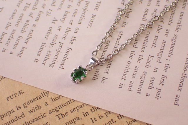 ツァボライトネックレス　0.65ct [D12‐106]