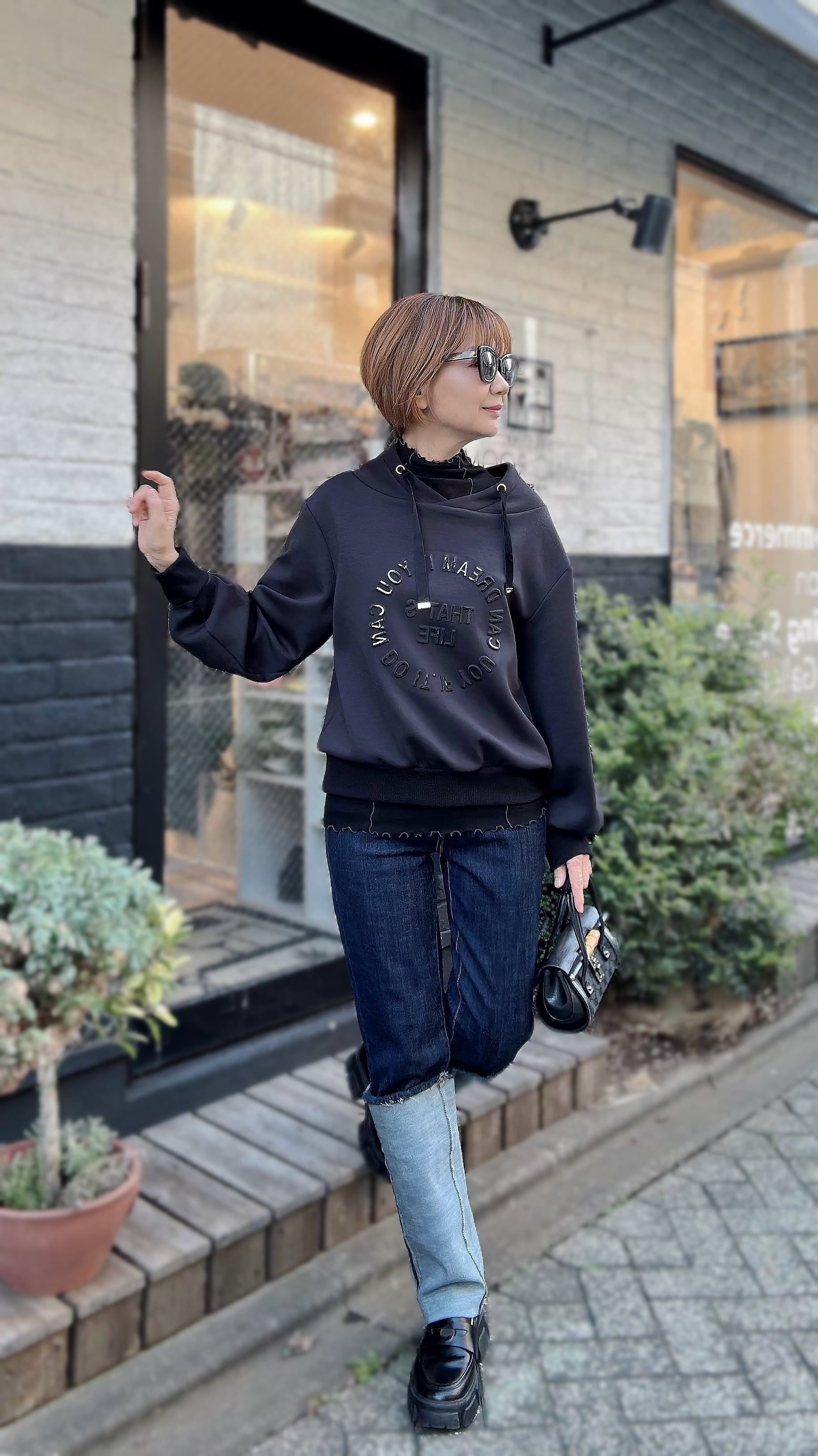 ソフトダンボールニットロングカラートレーナー