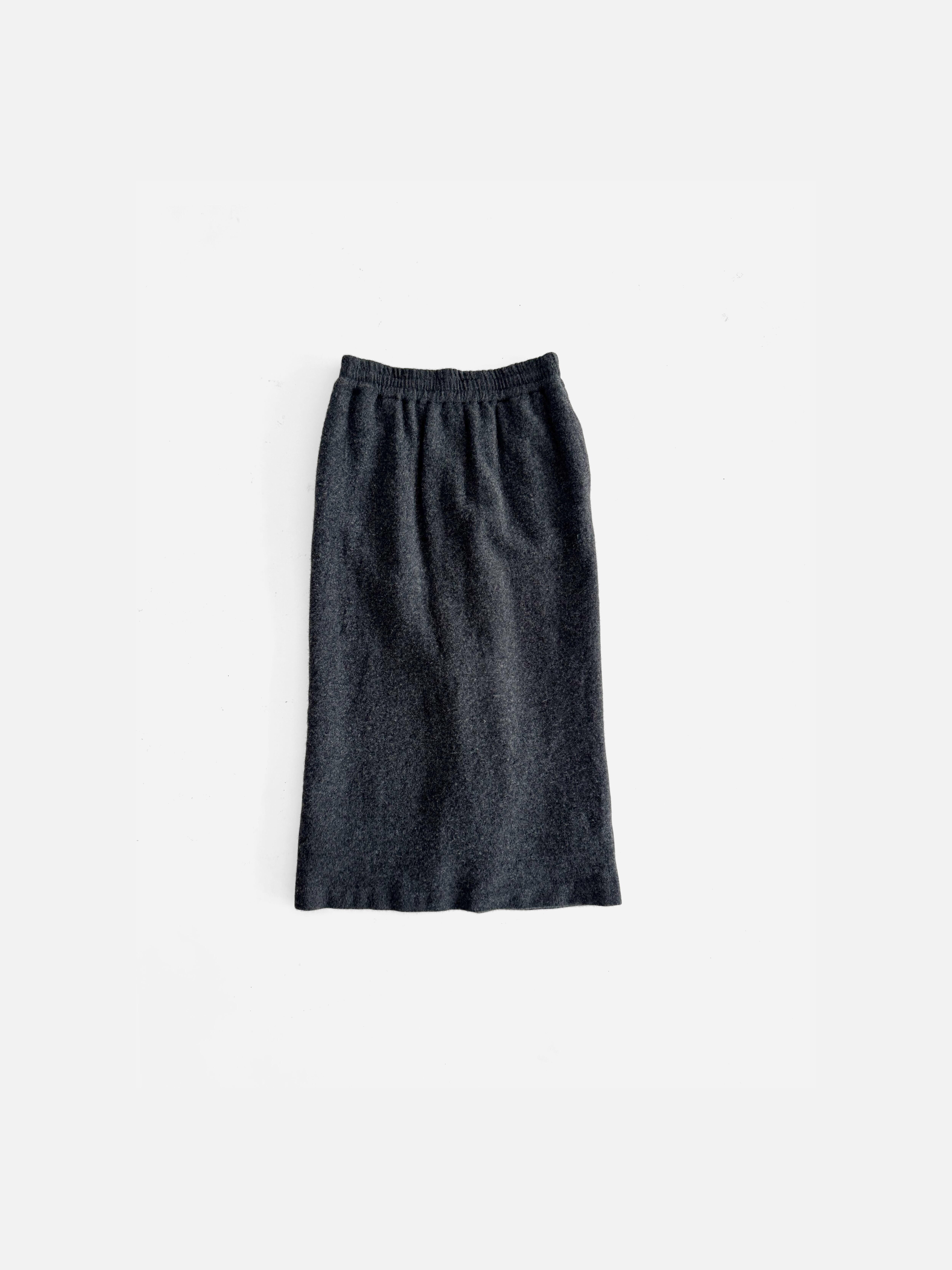 009 skirt