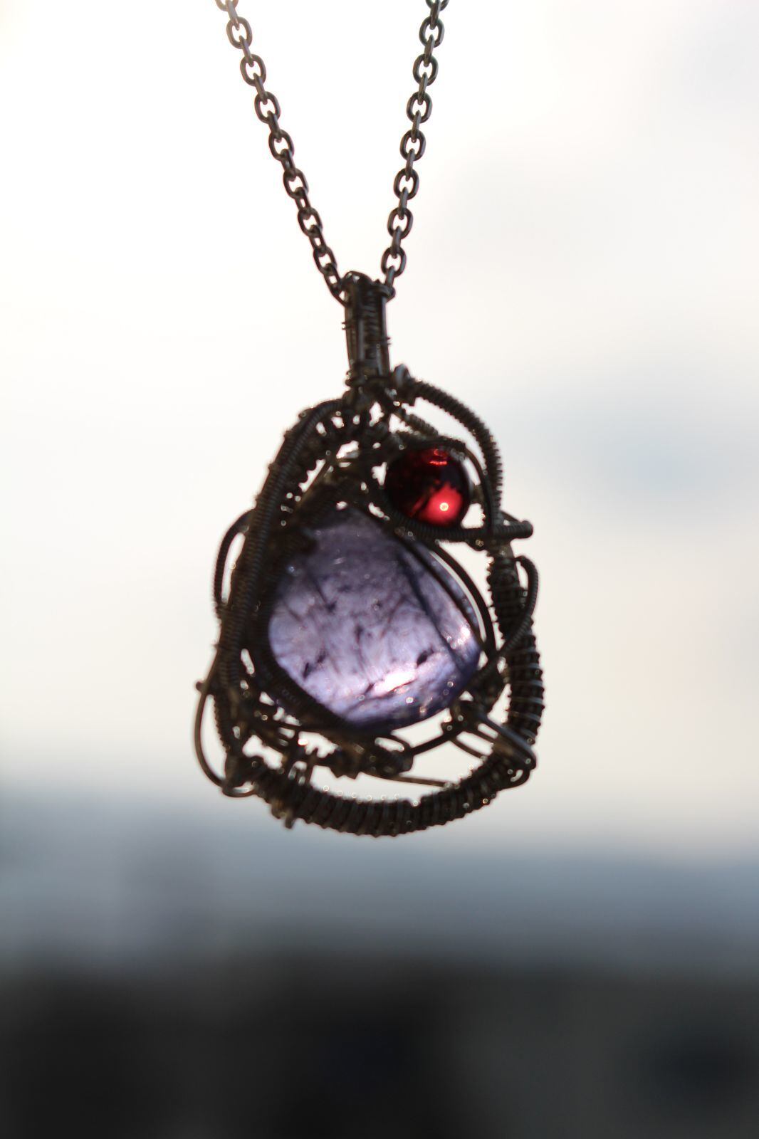 Tanzanite & Garnet siver 925 wirewrapping pendant