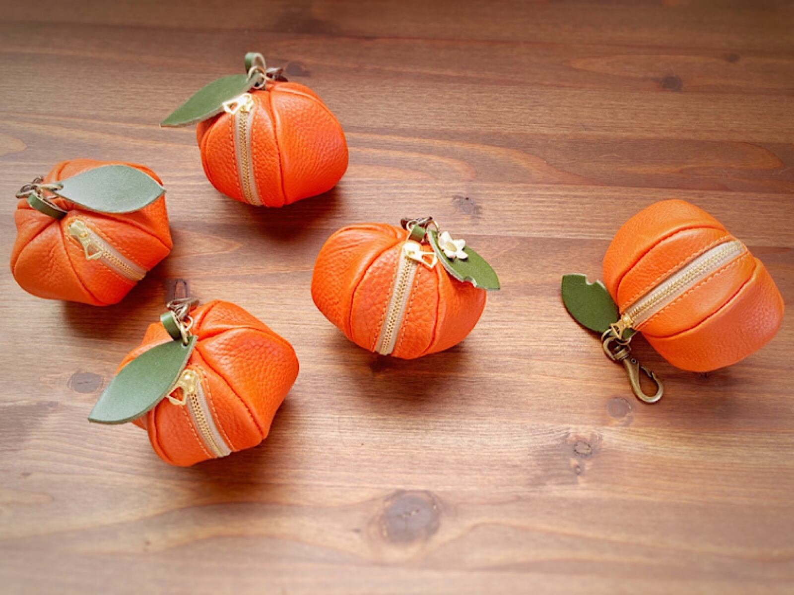 受注制作（制作期間約1ヶ月）】イタリアンレザーの革みかんポーチ