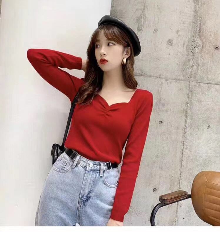 ペンタゴンネックトップス