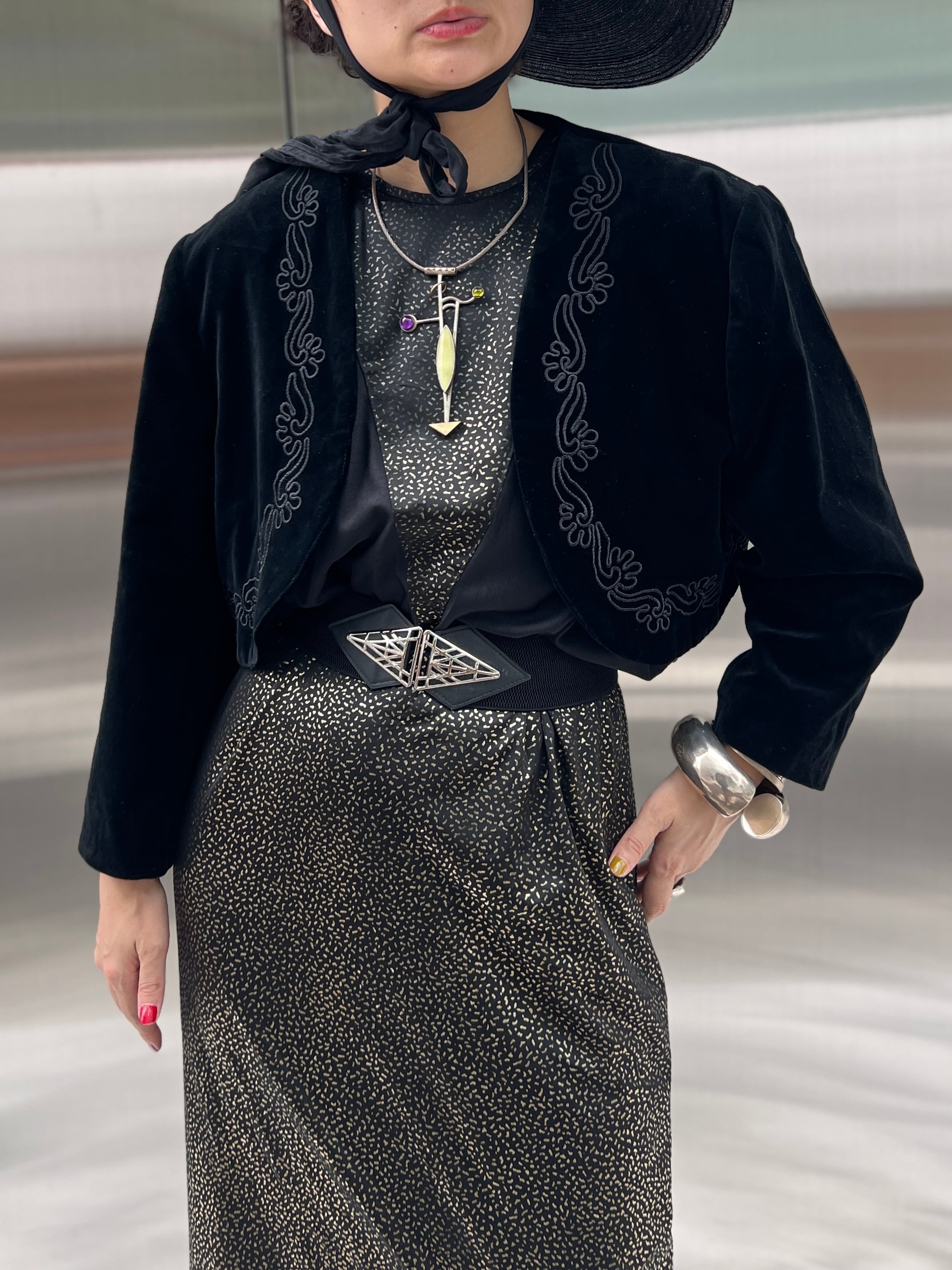 Vintage black velours embroidery bolero ( ヴィンテージ ブラック ベロア 刺繍 ボレロ )