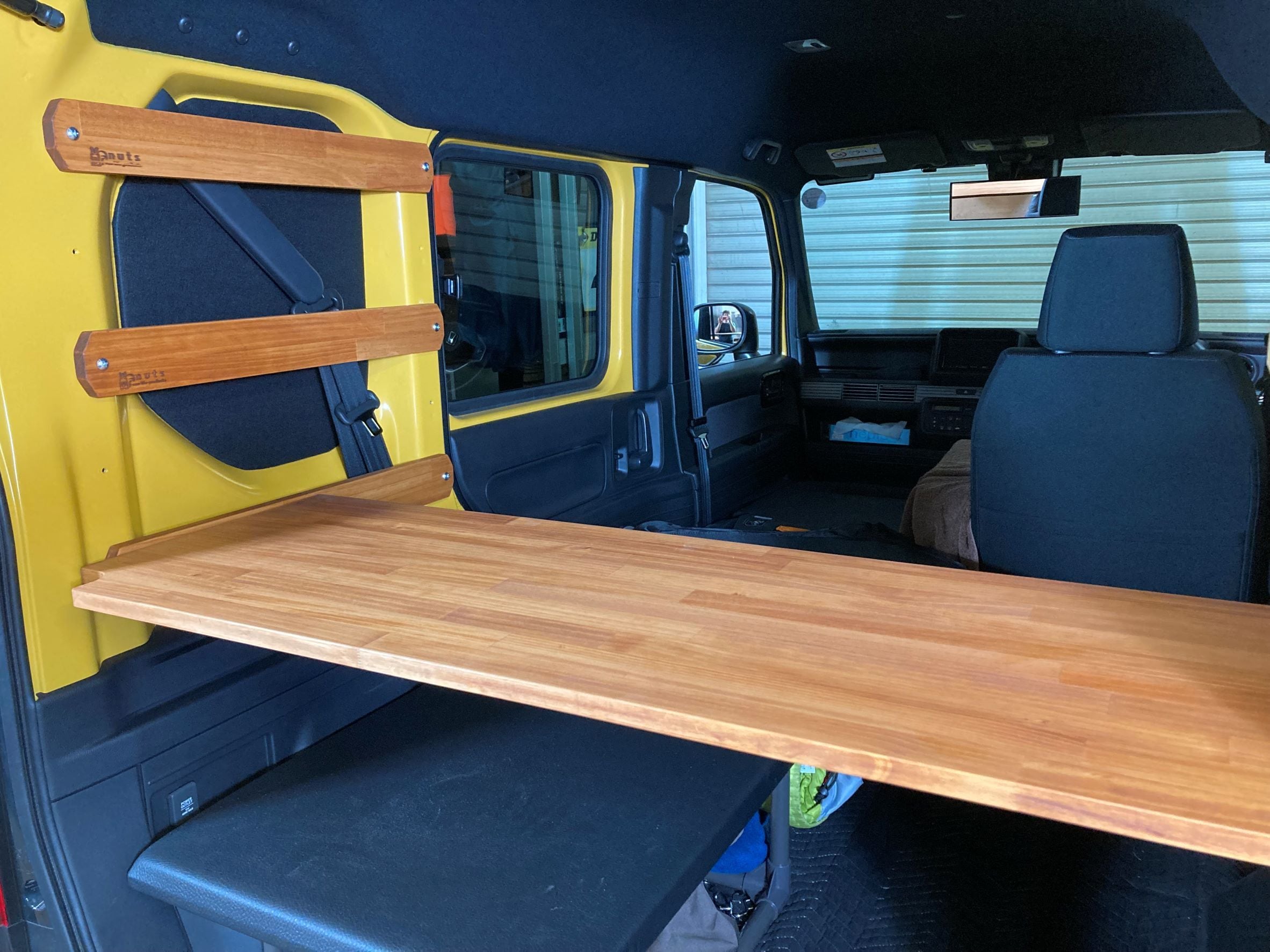 【受注製作二週間】【N-VAN】リアテーブル（ユーティリティナット固定）（色:マホガニー） | nuts vanlife products  (CREIM) powered by BASE