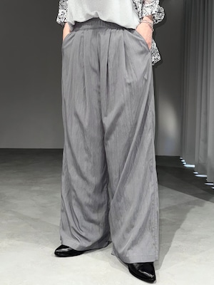 wide tuck easy trousers / gray