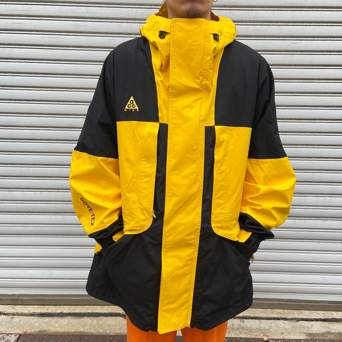 美品 NIKE ACG ナイキ ゴアテックスマウンテンパーカー ジャケット 黒  