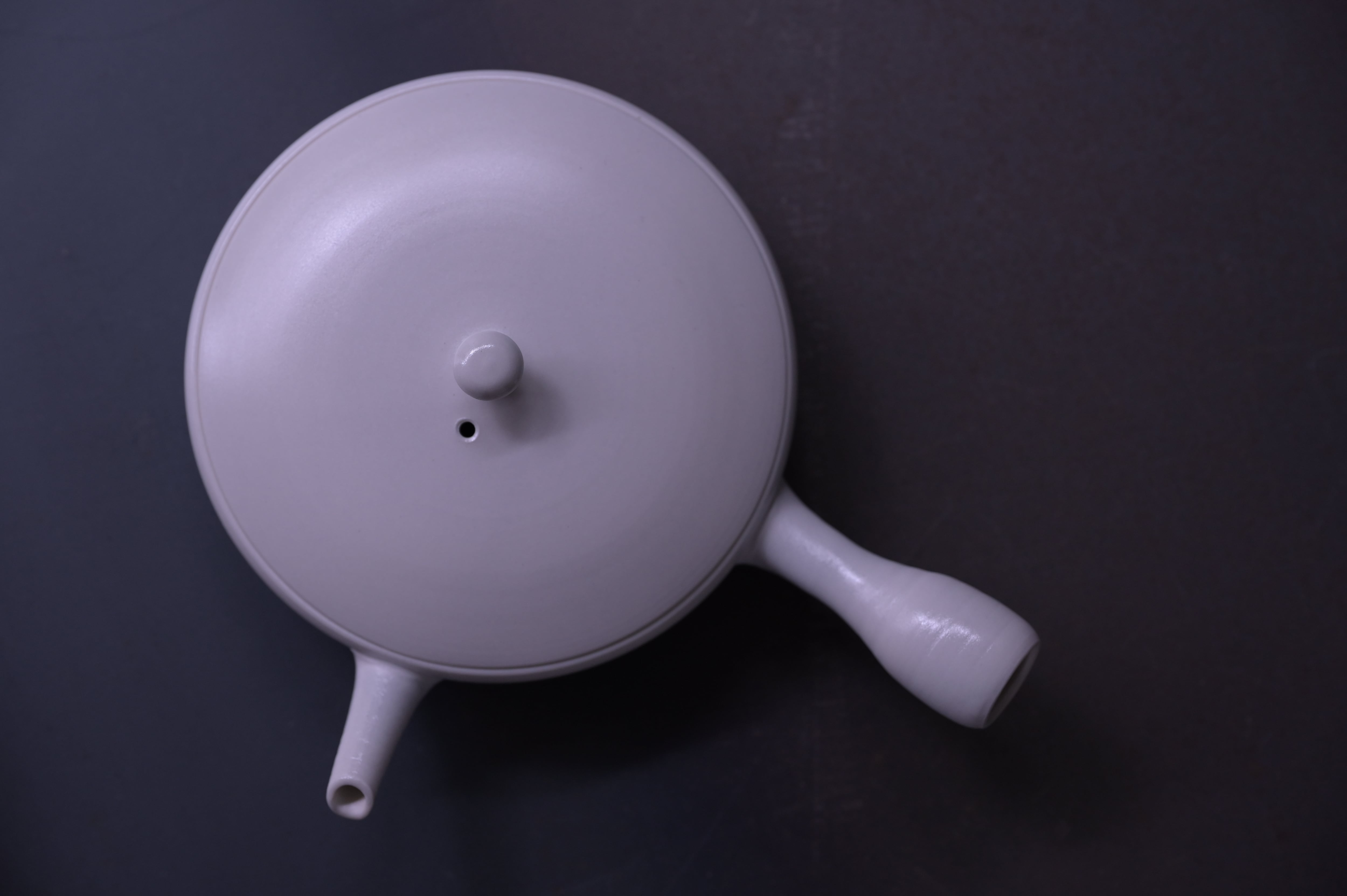 前川淳蔵 薄青極平丸急須 | 鎌倉倶楽部 茶寮