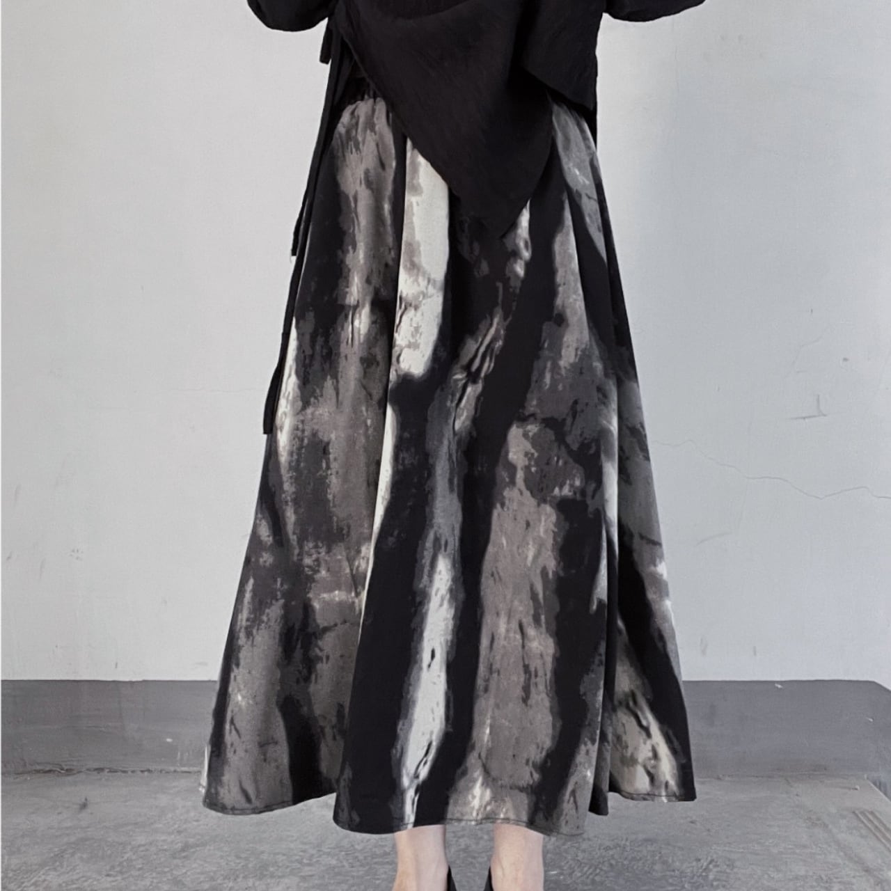 Aラインシルエットのロング丈コットンロングスカートR1190