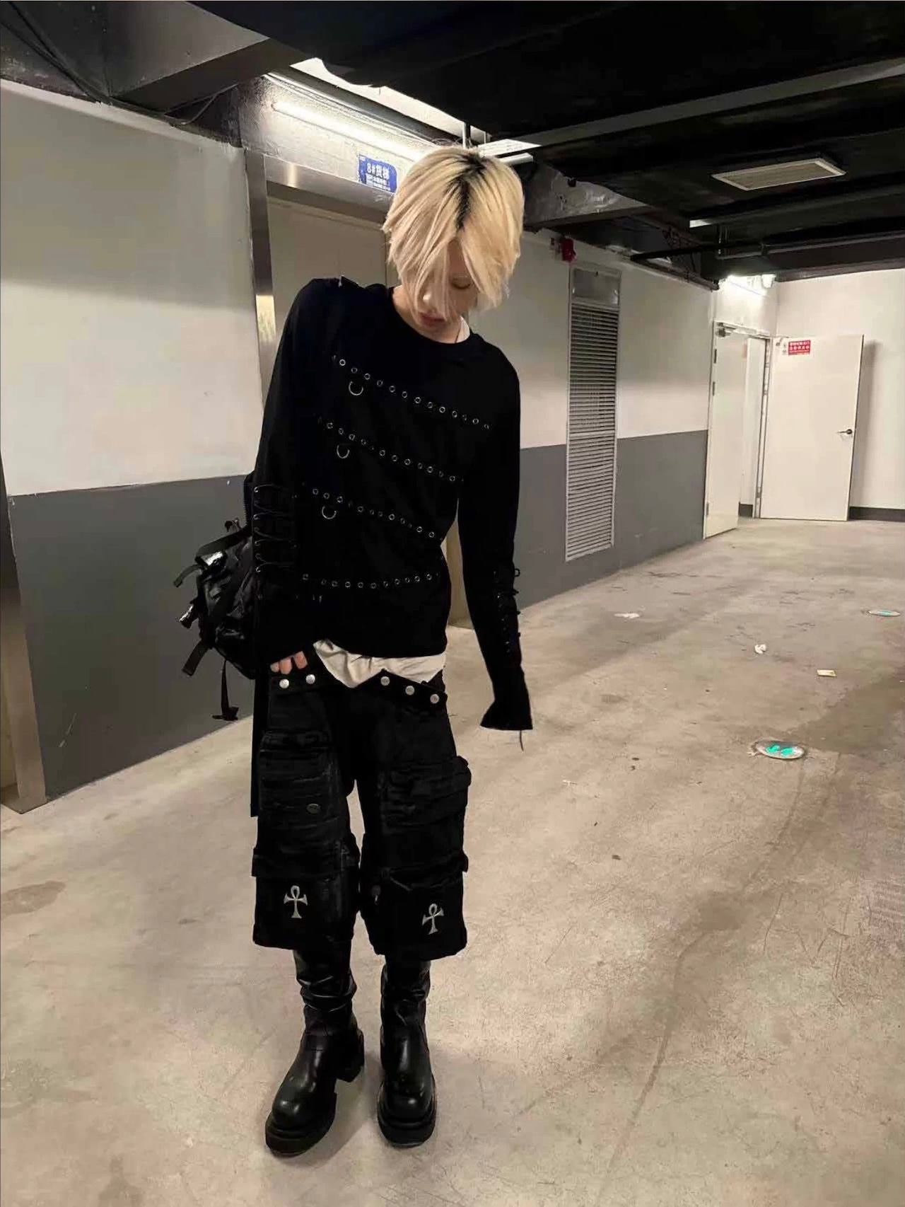 【CinderVein】Metal Loop Strap Long Sleeve