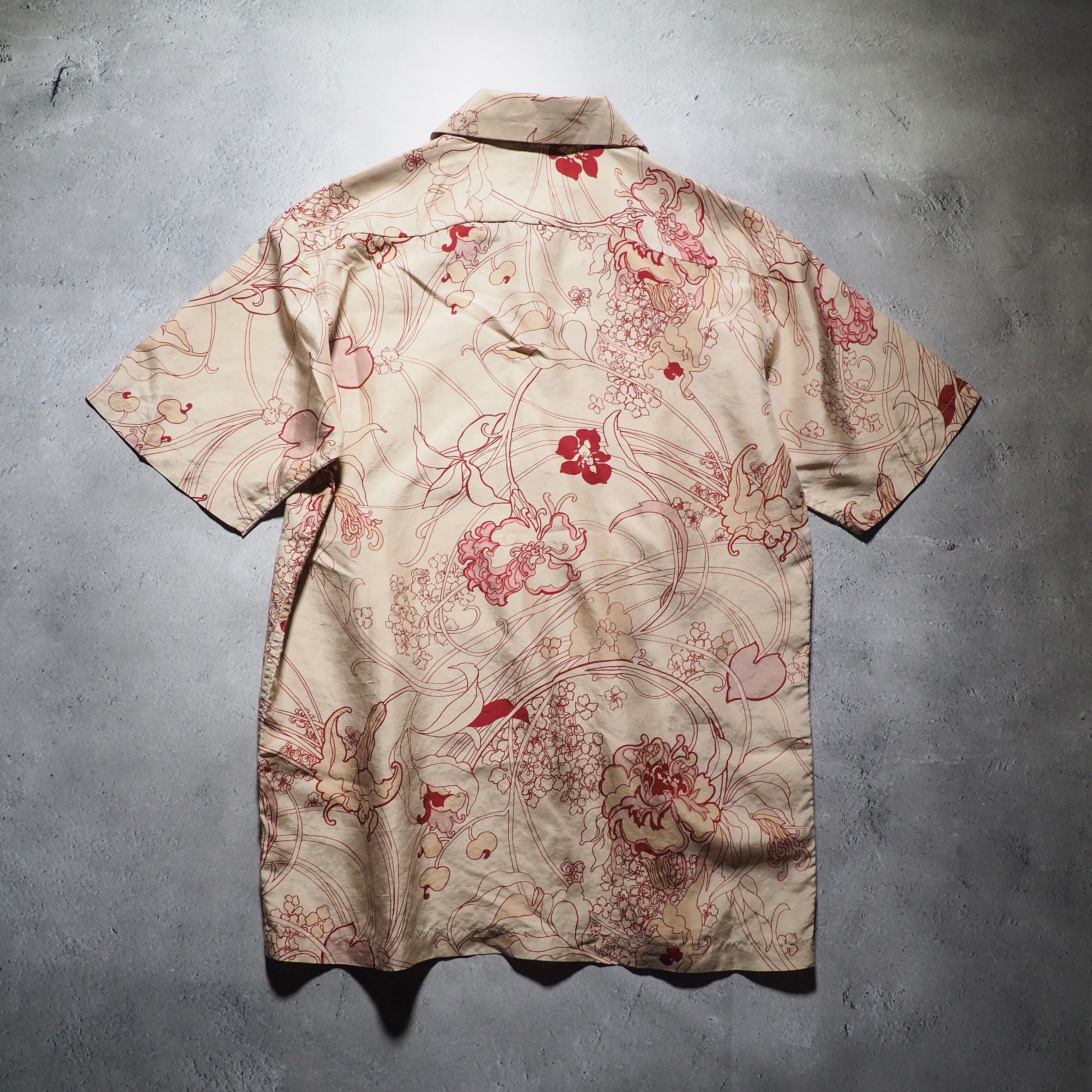 1990s Beautiful flower pattern vintage open collar SS silk shirt