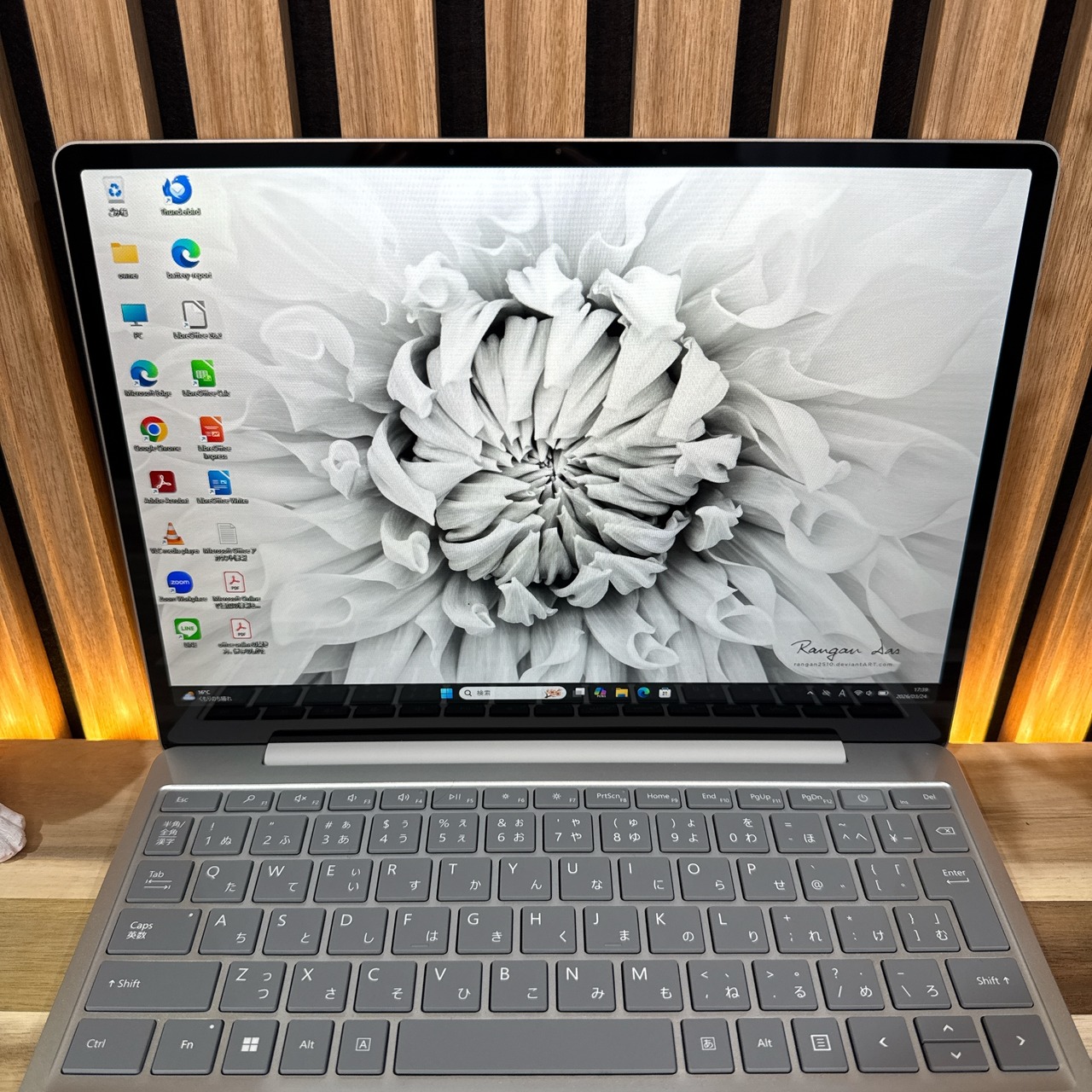 \ 公式ショップ限定価格❣️/ 準未使用《新型2022年モデル》Surface Laptop Go2 第11世代 メモリ8GB SSD128GB ノートパソコン 安心サポート&3ヶ月保証付き