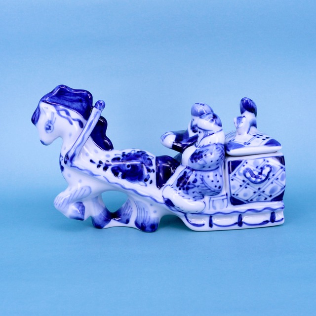 グジェリ　馬車