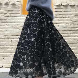 【送料無料】 ロングスカート 花柄レース 透け感 ロング丈 マキシ丈 体系カバー30代 40代  フェミニン系 大人可愛い きれいめ こなれ感 きれいめ 夏 レディースファッション 可愛い お出かけ 女子会 デイリーユース お茶会 お呼ばれ 透け感 シースルー