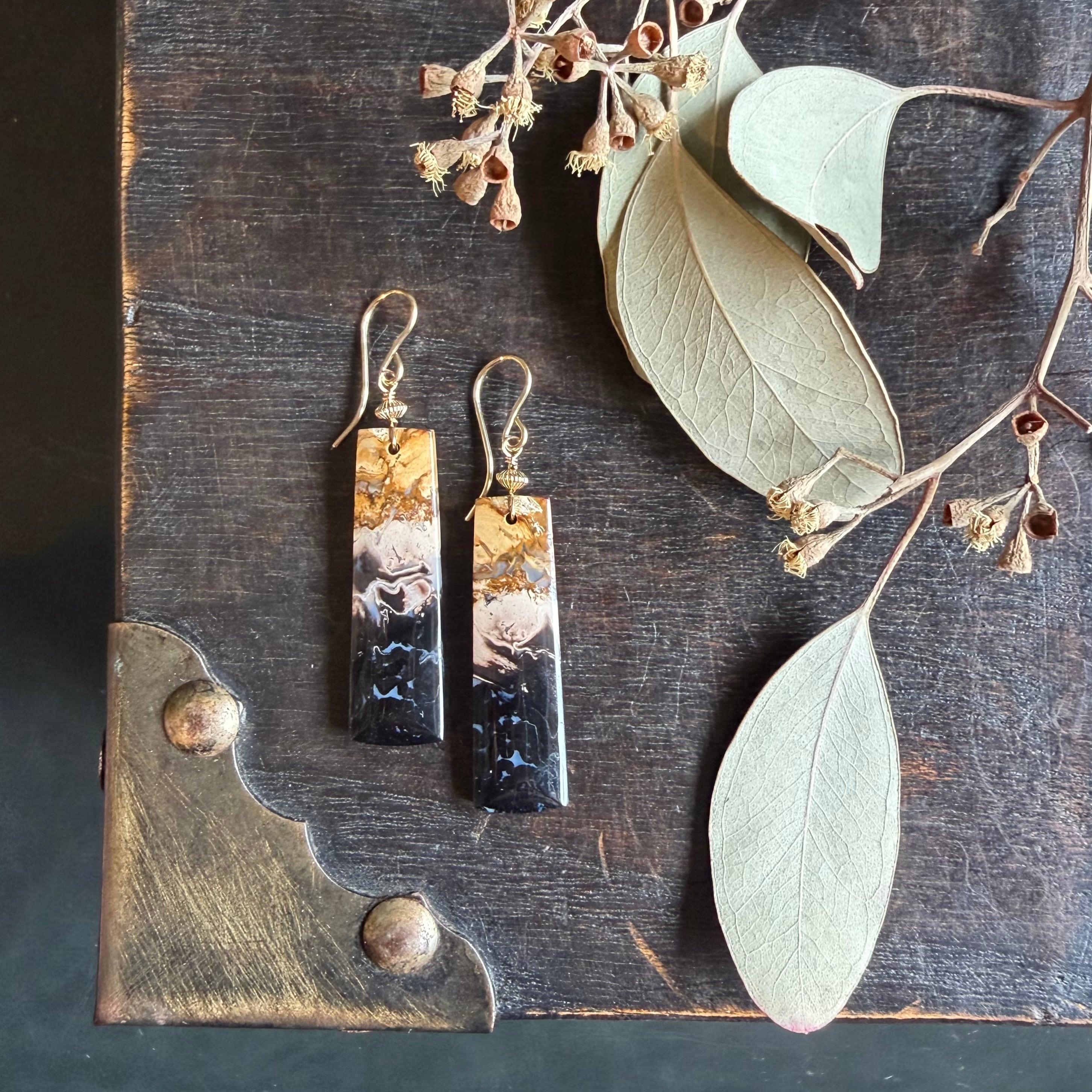 珊瑚の化石】フォッシルコーラル＊赤系シンプルピアス | Style du nature