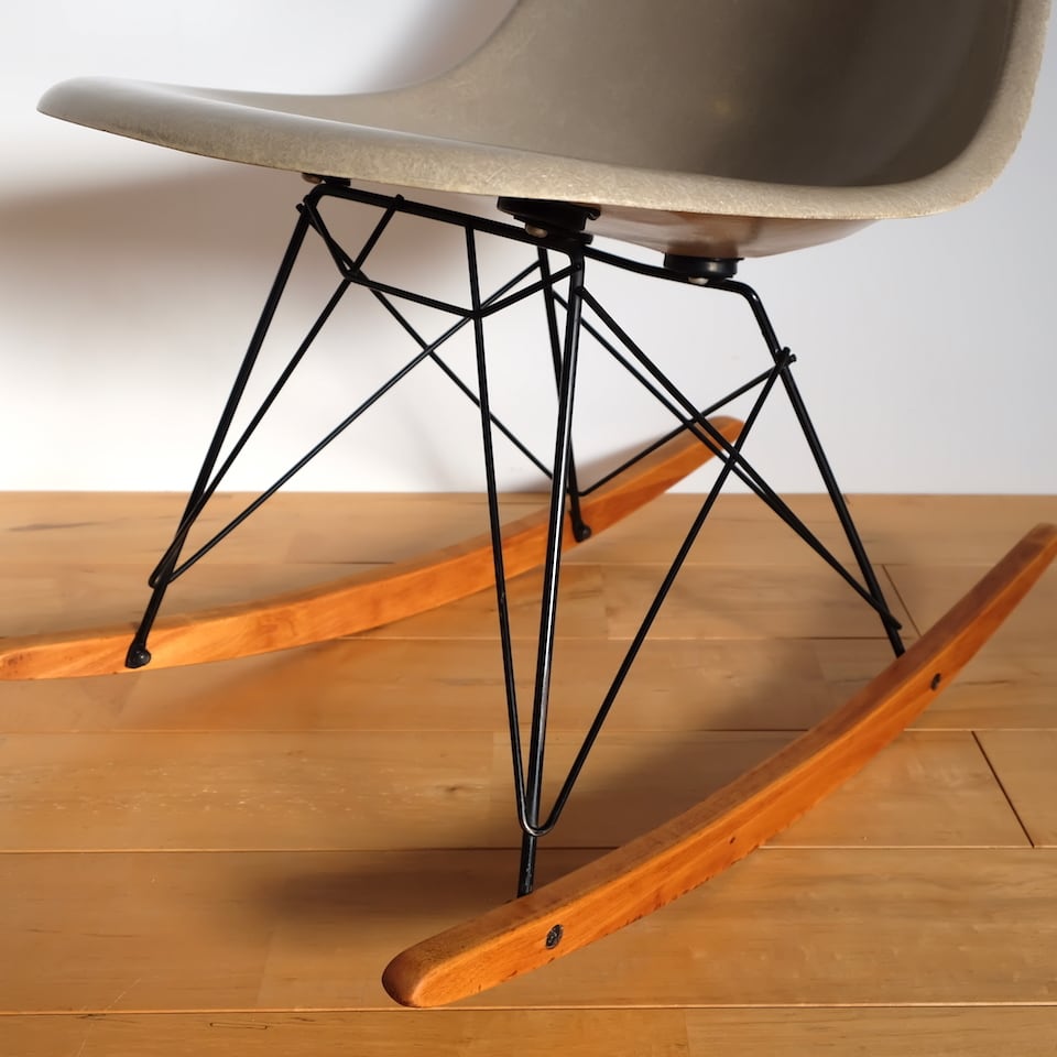 Herman Miller（ハーマンミラー） シェルチェア ロッカーベース フル