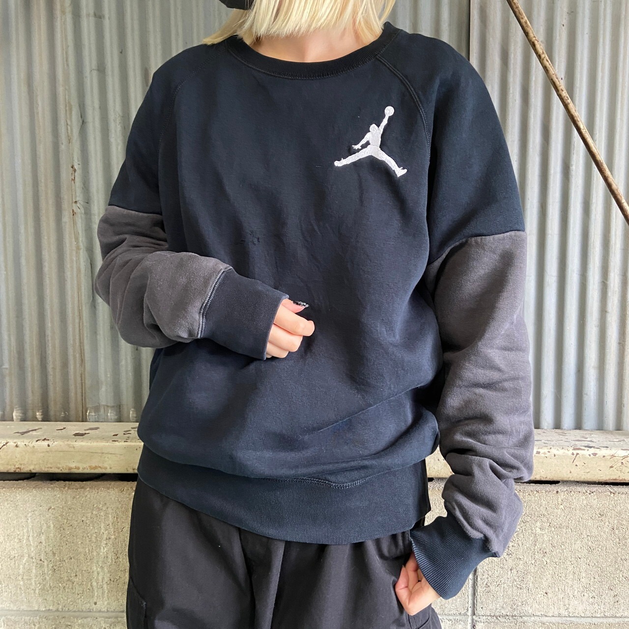 AIR JORDAN エア ジョーダン ロゴ刺繍 スウェットシャツ メンズS 古着 