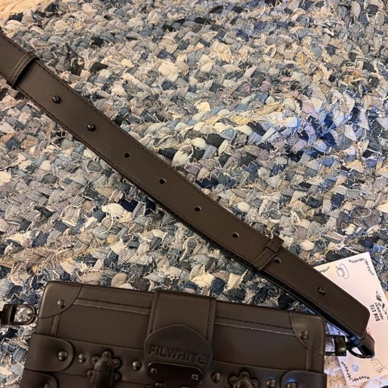 Topanga Bag　ブラックボックスバッグ　ファッション　バッグ　肩掛けバッグ　ショルダーバッグ　小物　レザー　ユニセックス
