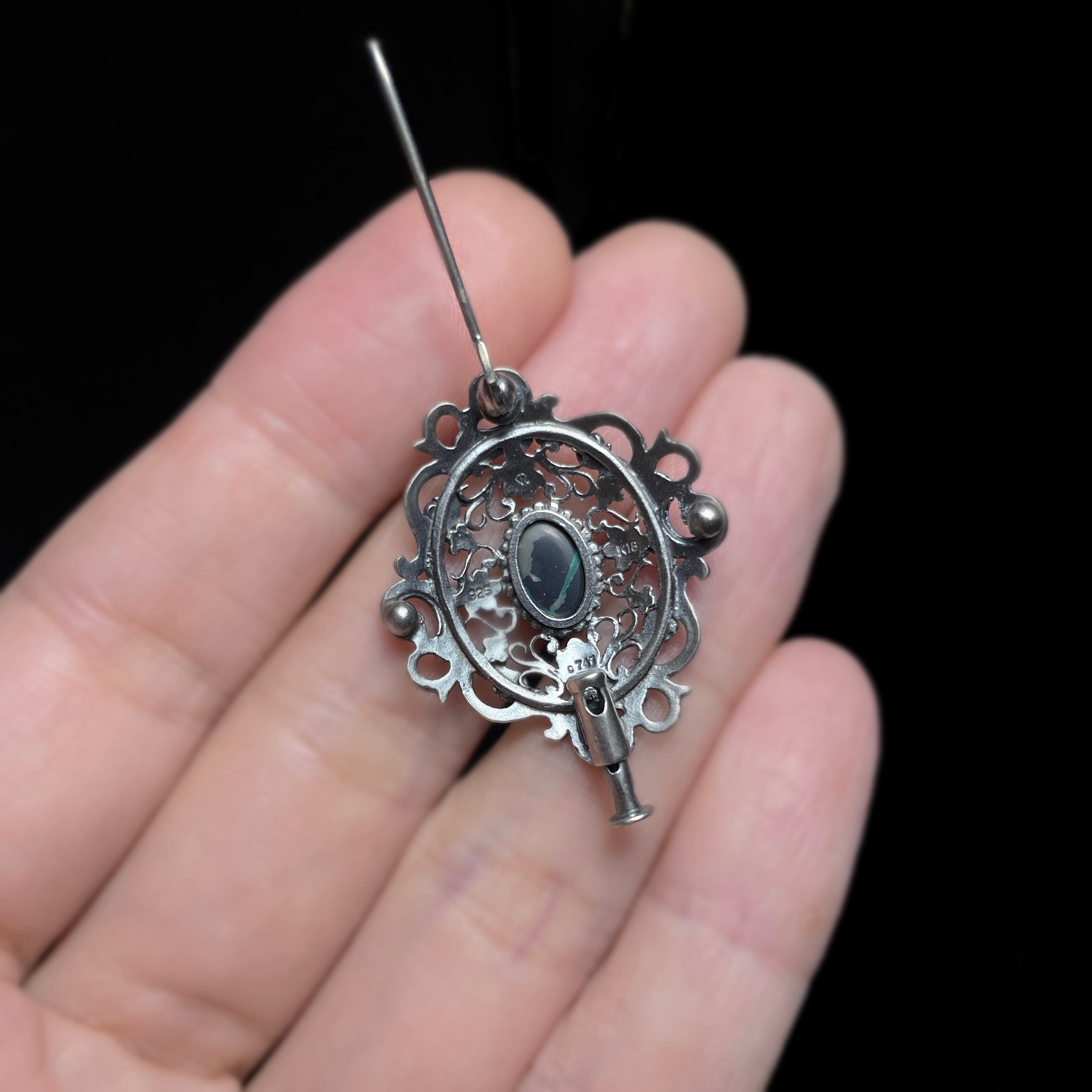 現品 Iris｜イリス ブローチ ペンダント (K18 ＆ SV925) ブラック