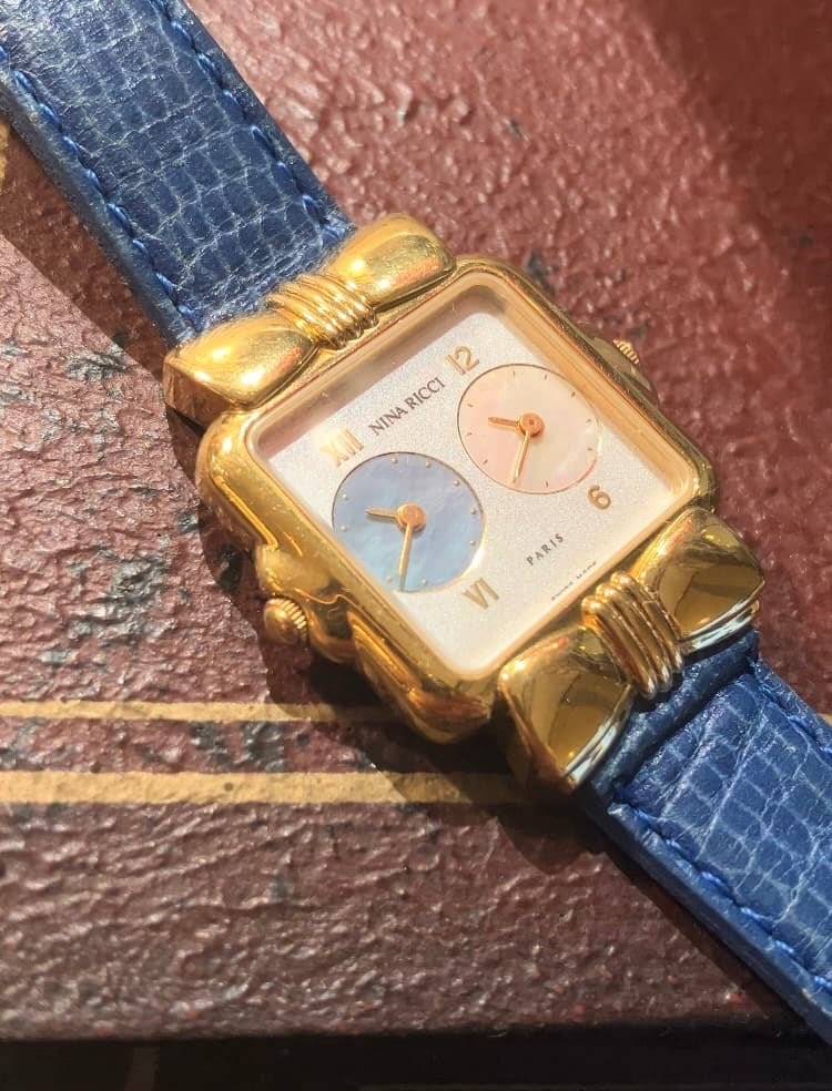 NINA RICCI ニナリッチ W974 デュアルタイム リボン腕時計