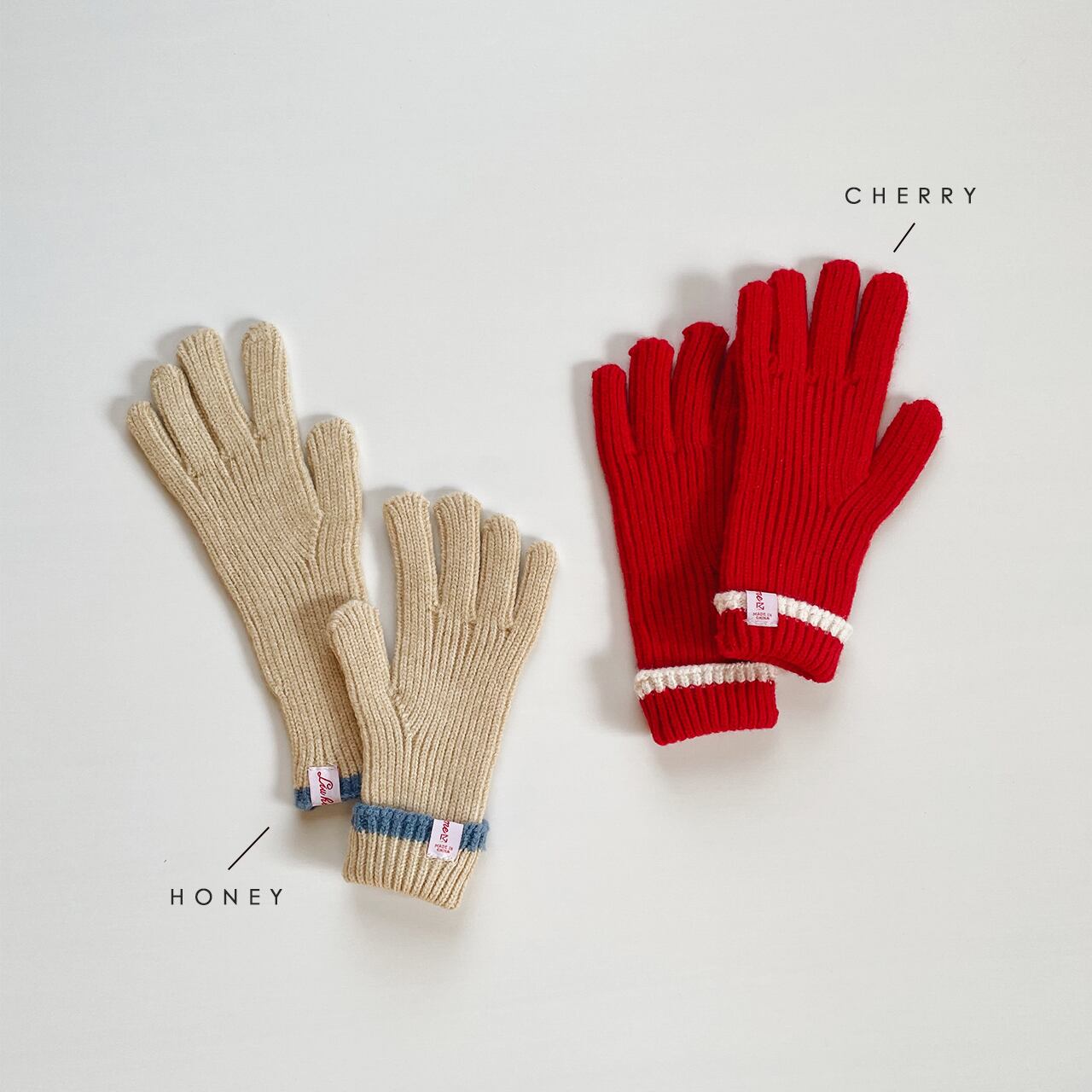 Color scheme ribbed knit glove