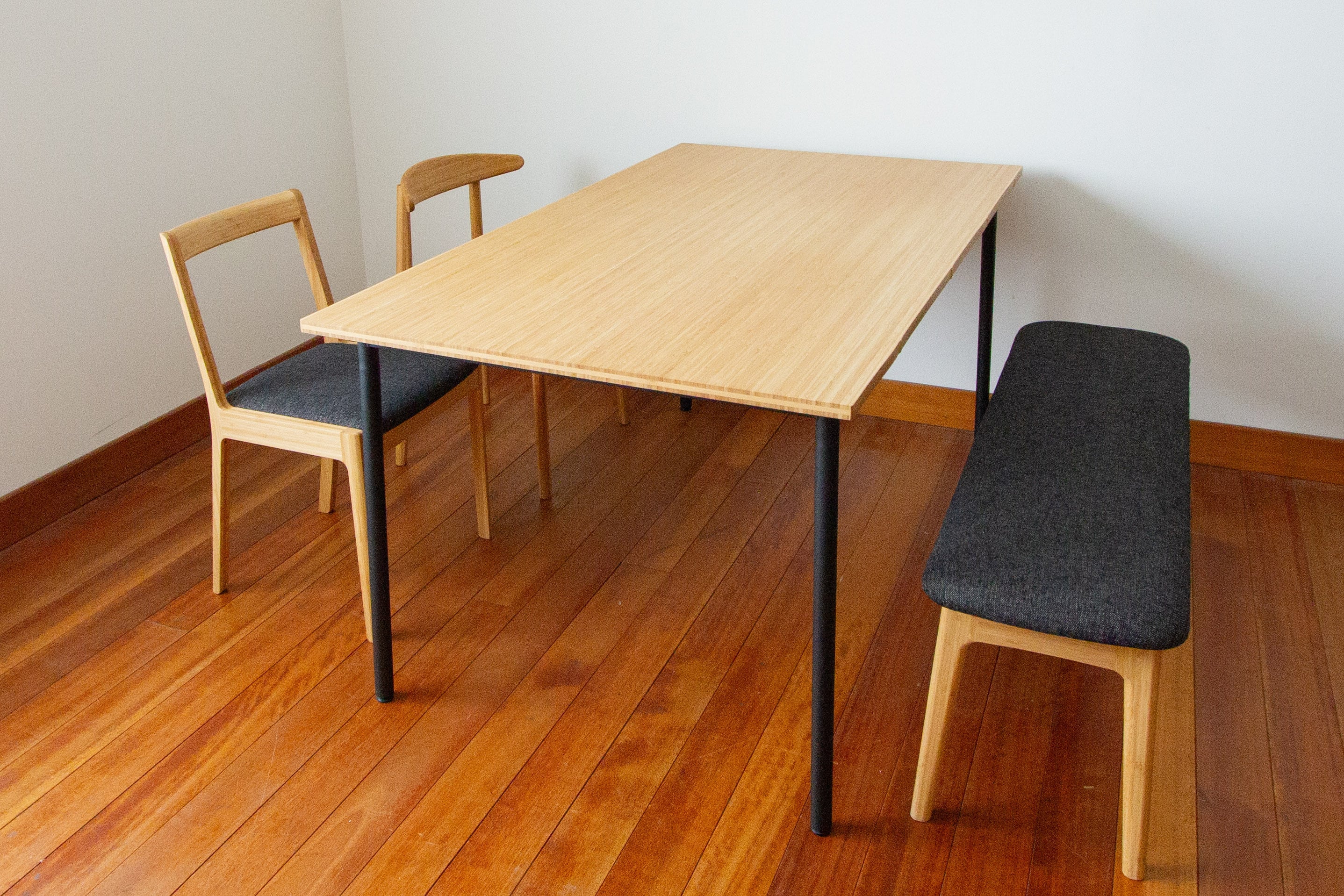 涼やかな竹の天板に癒される、ダイニングテーブル」 竹材/ダイニング