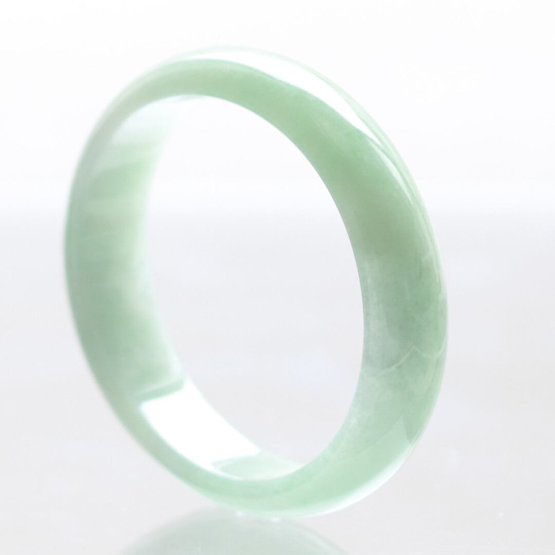 内径 約52mm×47mm 】グリーンアップルのような色が魅力的バングル A貨
