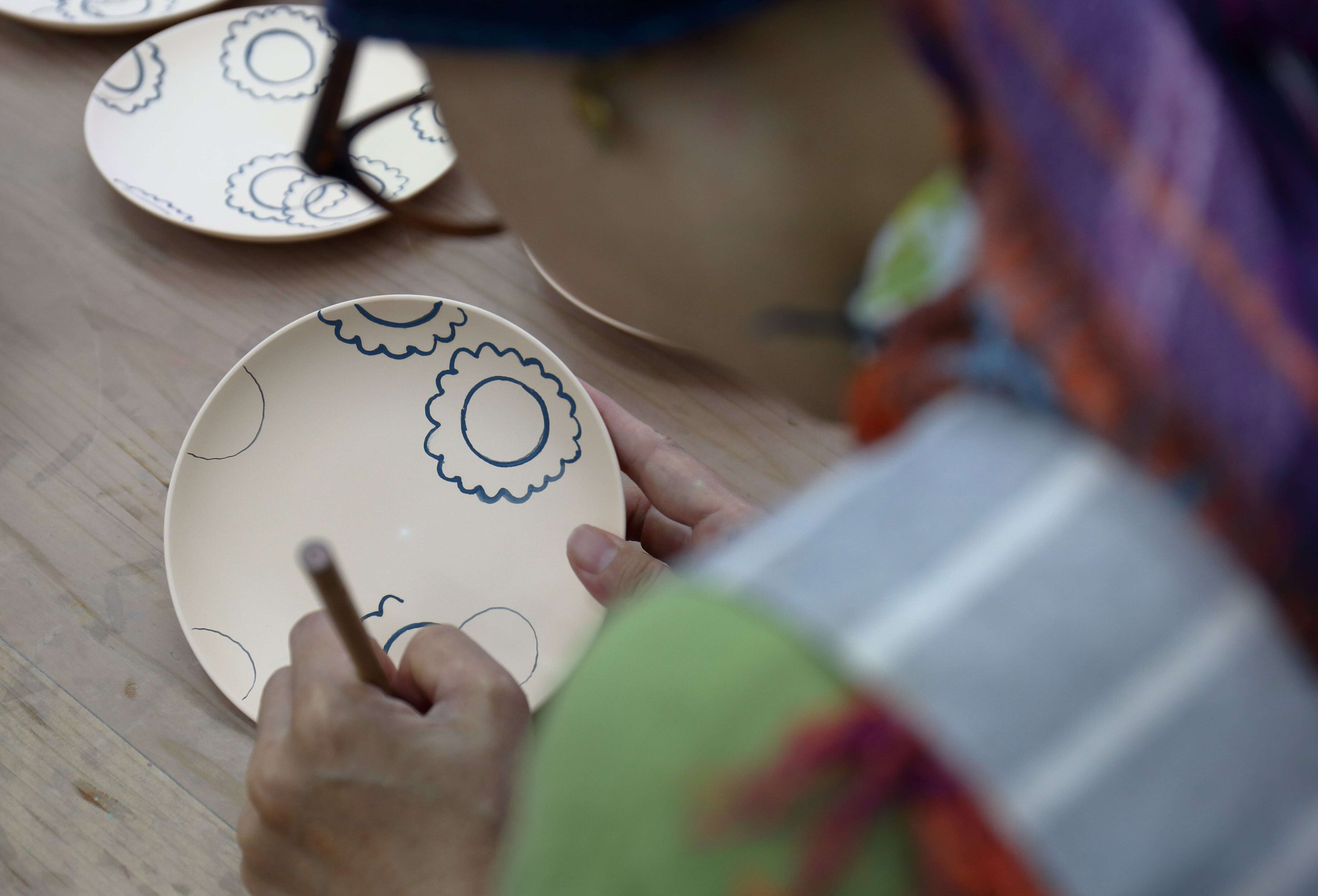 アトリエクッチャネ ゴーヤー4寸皿 | Dear Okinawa,