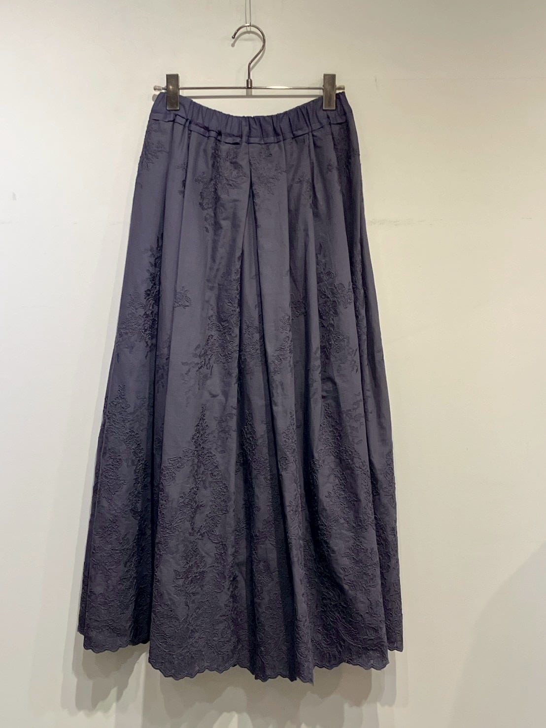 HiROMITHiSTLE コード刺繍タックスカート