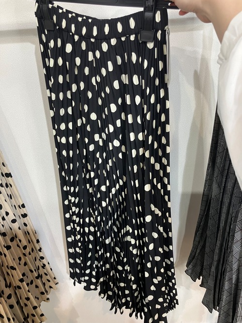 PRIORITY  ドットプリーツパンツ　10170