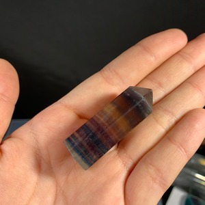 99 ポイント 変わった色合いフローライト