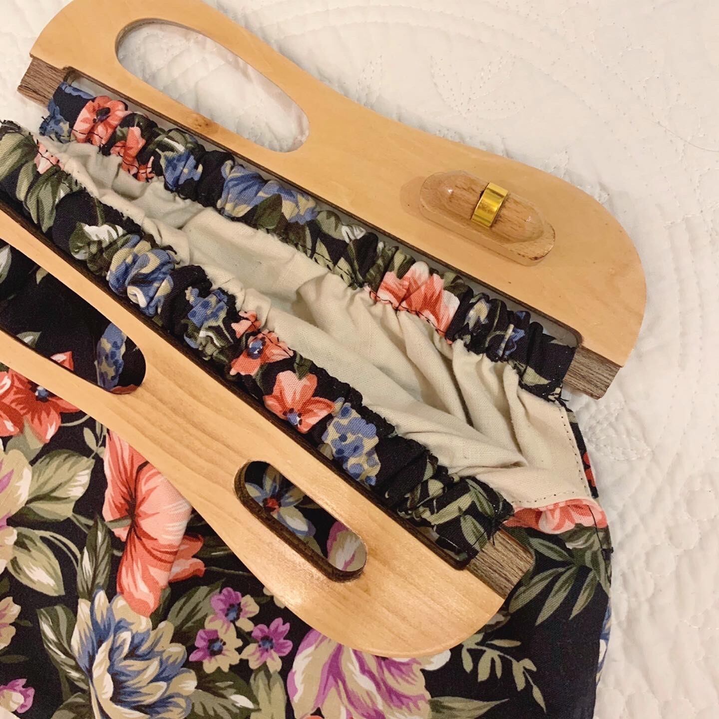 wood flower hand bag