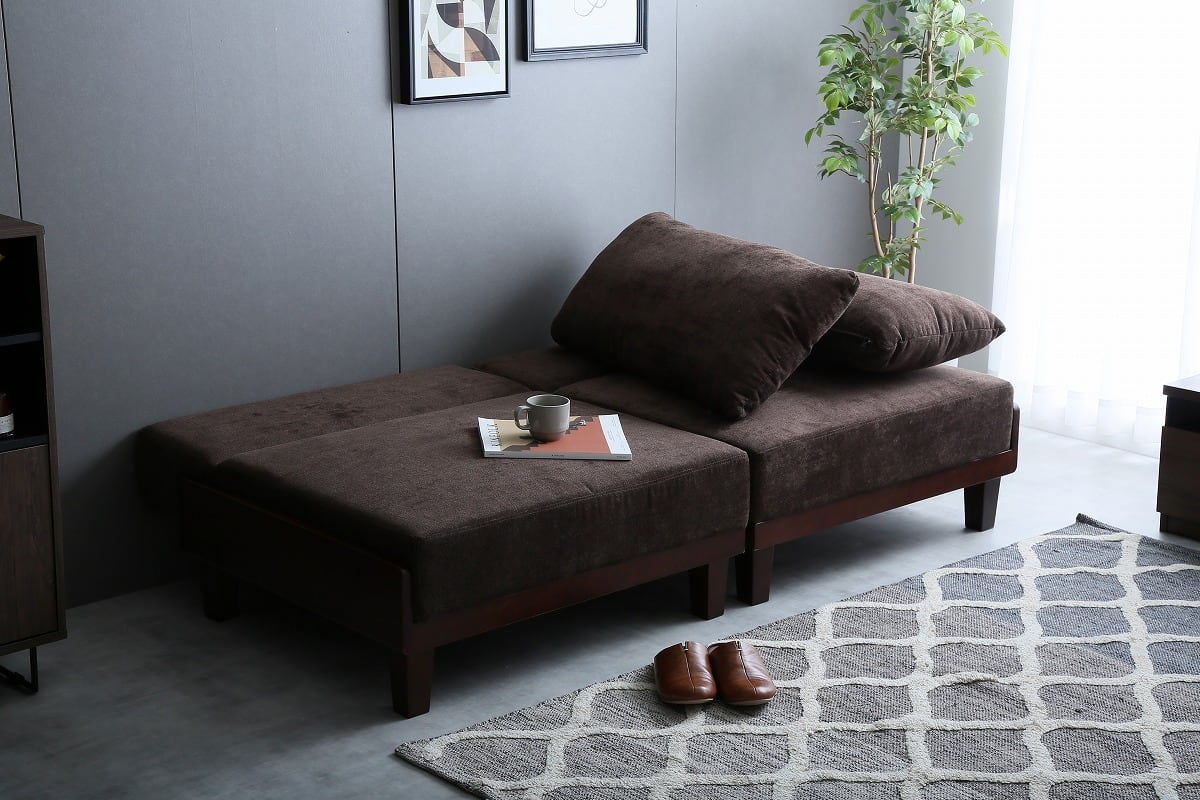 落ち着いた雰囲気で快適にくつろげるリクライニングソファベッド