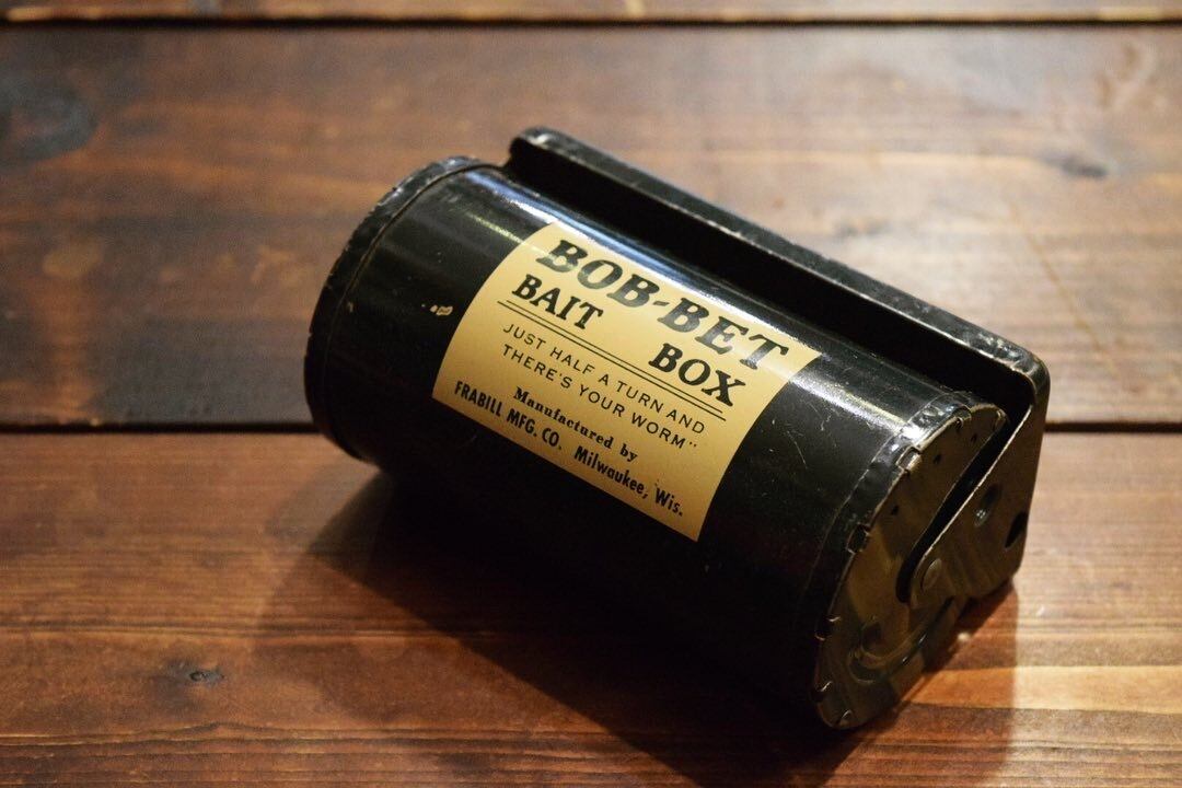 USED 50s BOB-BET Bait box G0710