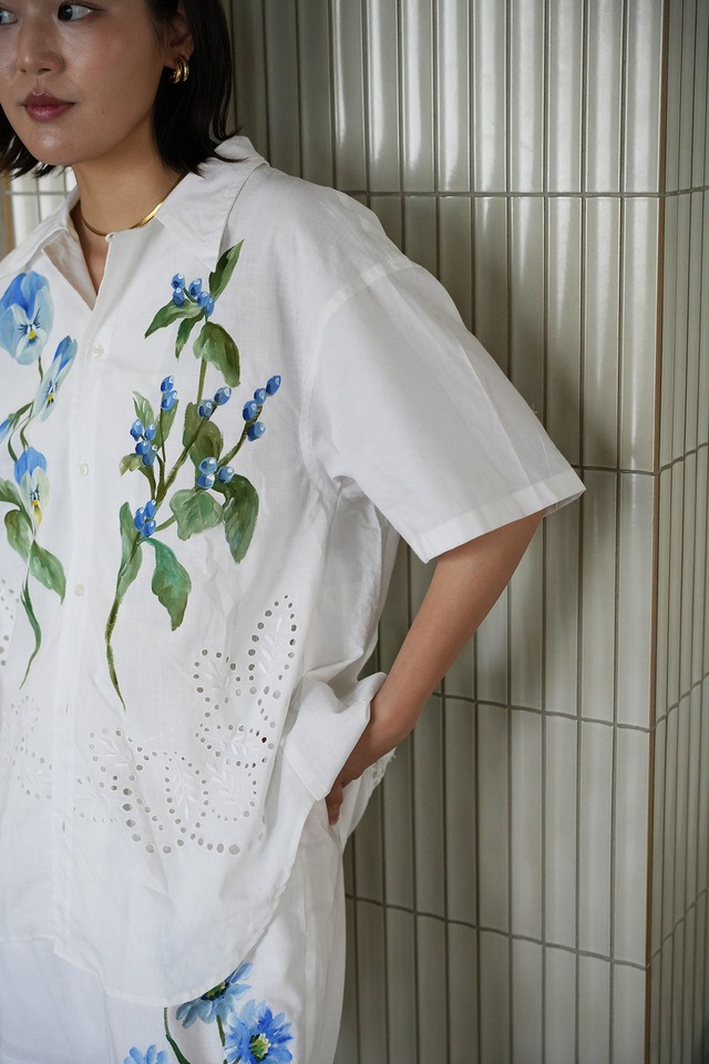 lace open collar shirt blue pansy
