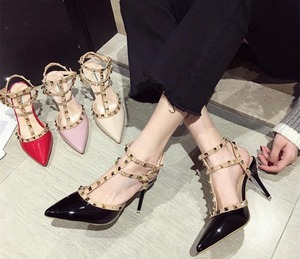 studs / pumps