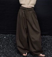 クラシカルタック ドレープワイドパンツ