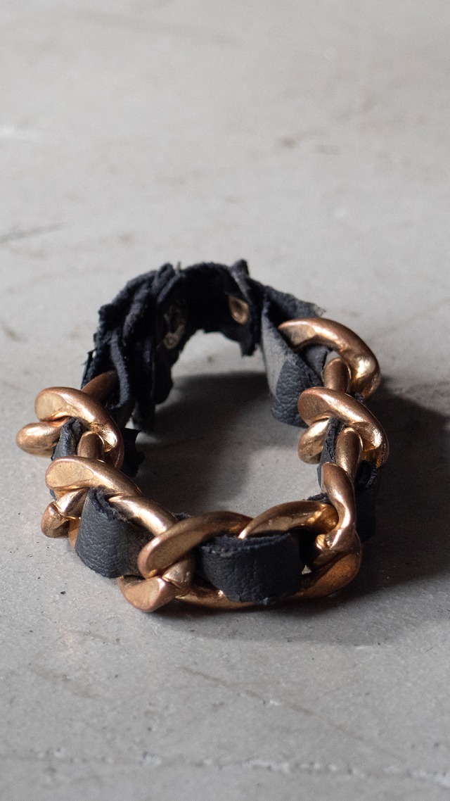 unknown 1990s Curb brass chain bangle