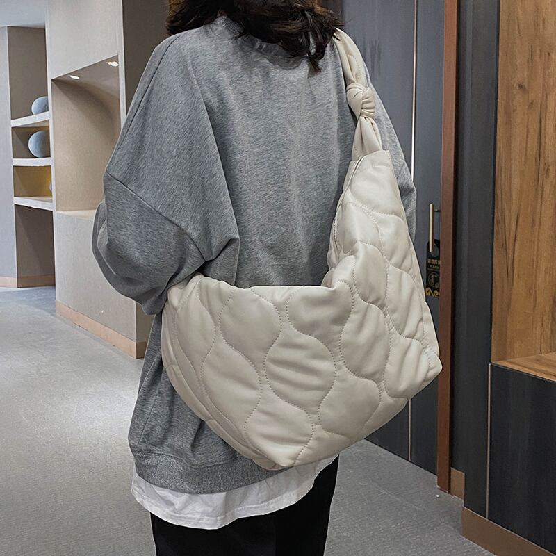 オータムウィンターレッドジャケット コットン 秋物 冬物 メッセンジャーバッグ 手作りハンドバック2862863447