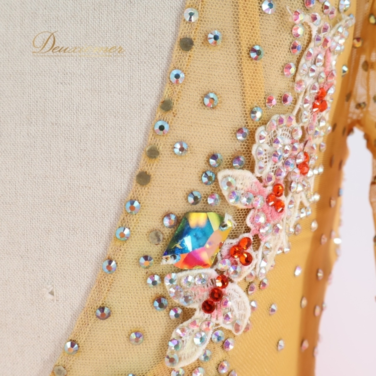 社交ダンス 衣装 スタンダードドレス ドレス スタンダード ワンピース デモ フロート フリル パーティ 発表会 蛍光 ピンク系 オレンジ系 かわいい おしゃれ 豪華 デザイン パーティー 衣装 モダン 美しい フェスティバル イベント 舞台 ステージ