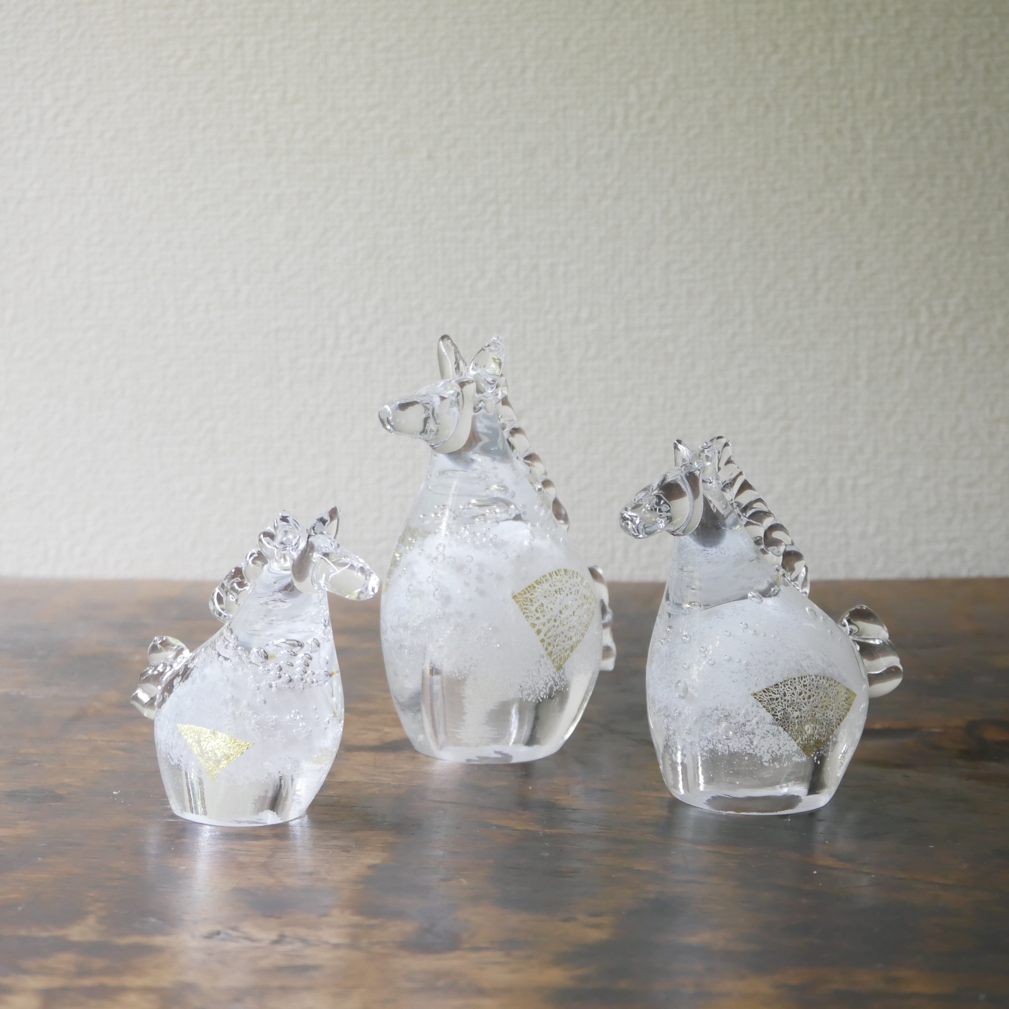 25冬】干支(高さ10cm) ガラス午L 白馬(ホワイト) | TSUNE;田中恒子の器