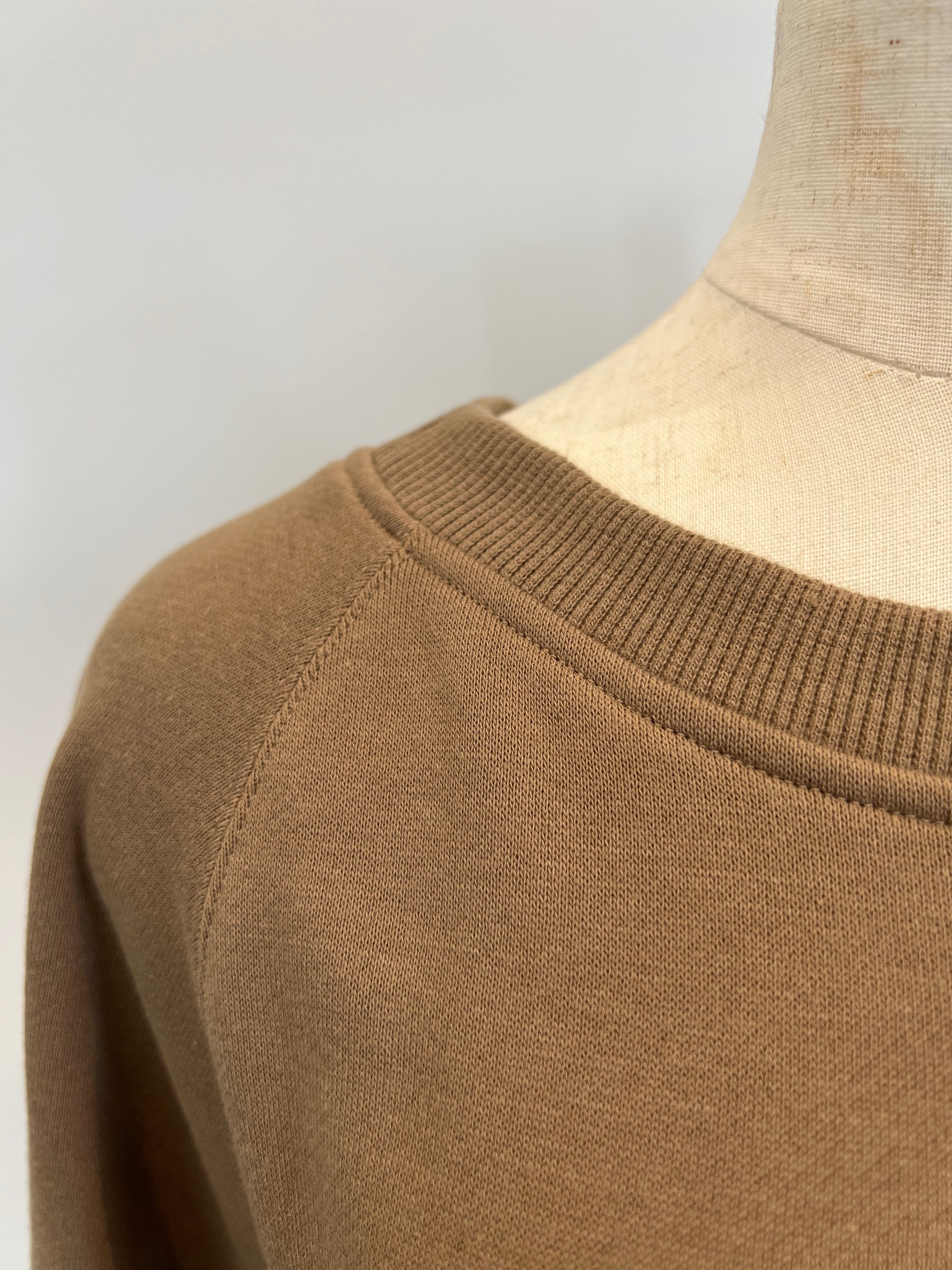 【cafune】バックZIP"CAFUNE"ロゴスウェット 535962