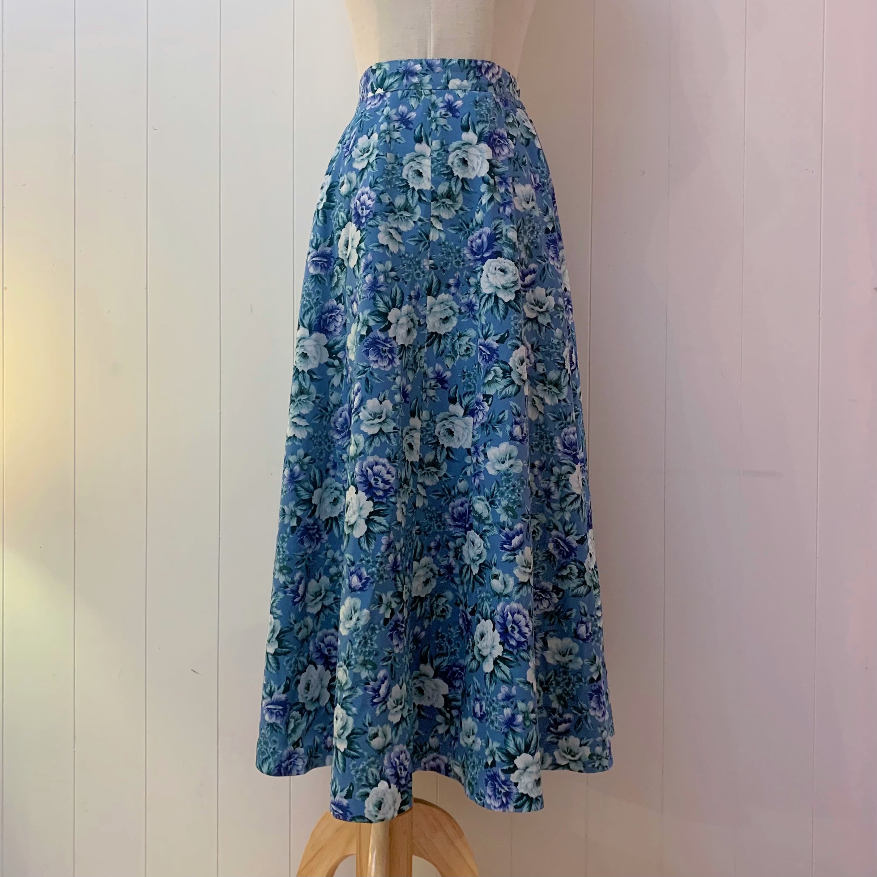 blue rose crepe long skirt